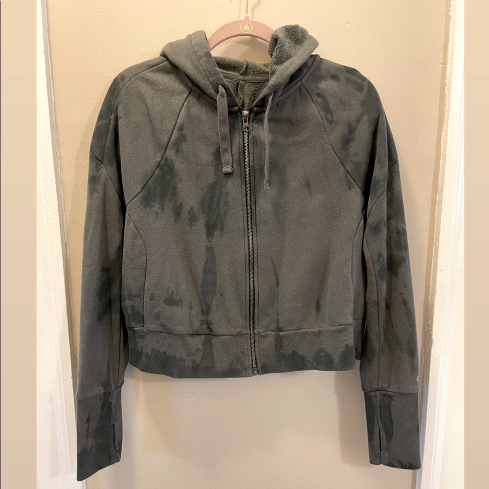 Alo Yoga Women’s Abree jacket - black tie-dye